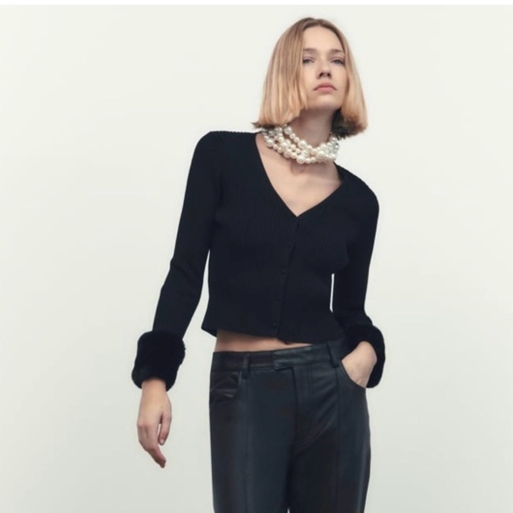 Zara Black Cardigan with Faux Fur Cuffs - Picture 2 of 3
